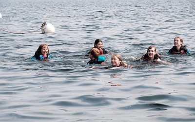 SA Ullswater swimming in lake 400x250