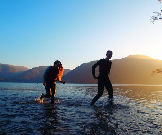 Summer-jog-and-dip-girls-ullswater-sunset-860x900